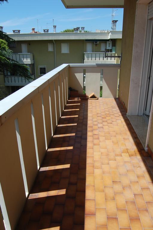 Appartamento Elegance Lignano Sabbiadoro Eksteriør billede